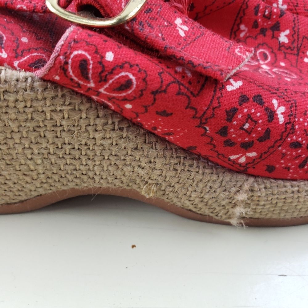 Women's Retro Rockabilly Handkerchief Red Banana Paisley Vintage Wedges Size 6B - Picture 9 of 12